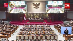 Komisi I DPR Percepat Rapat RUU Penyiaran, Khawatir Tak Bisa Pulang Karena Demo